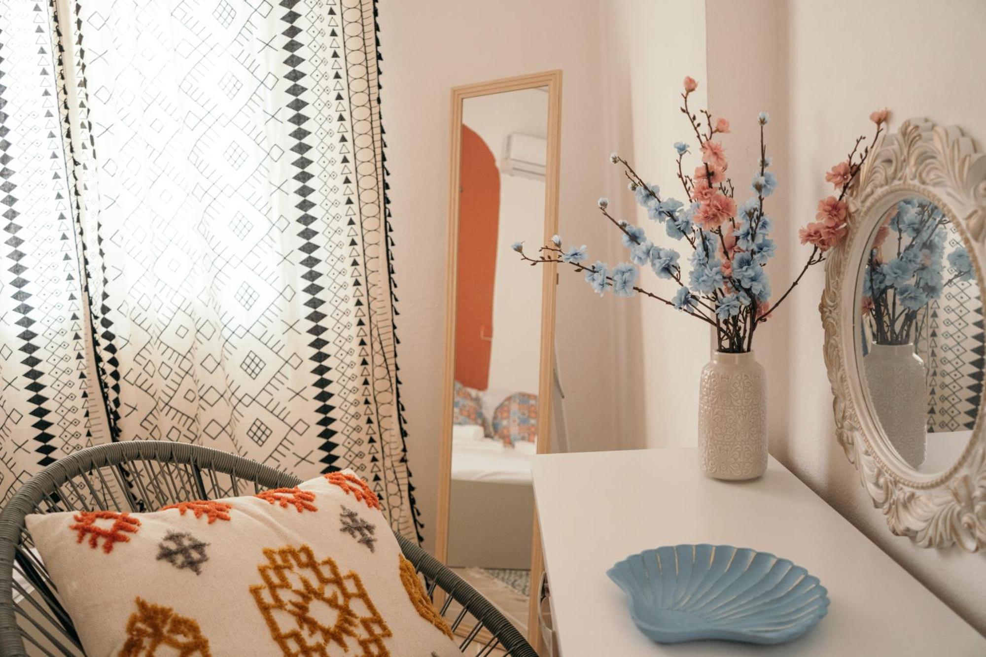 Villager'S Art Apartment Paradisi  Luaran gambar
